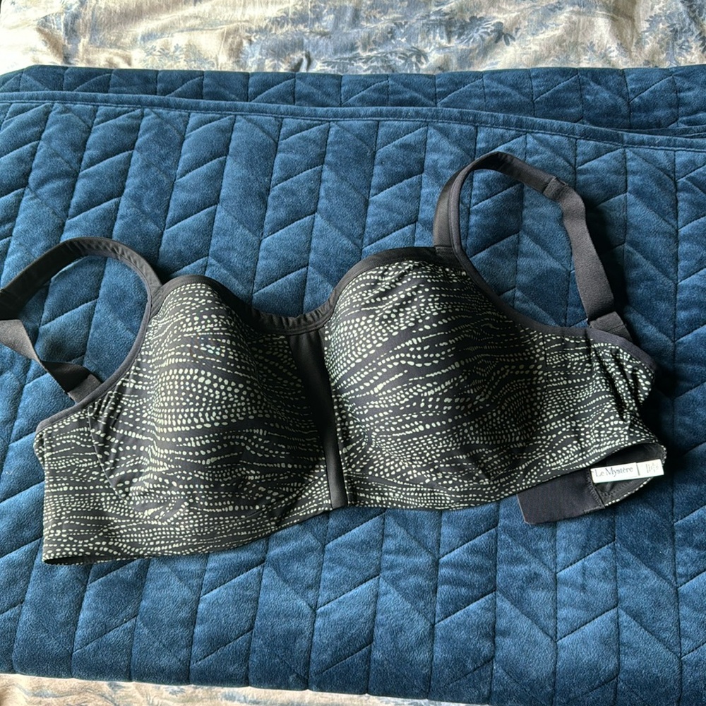 Le Mystère Sport Bra 38G